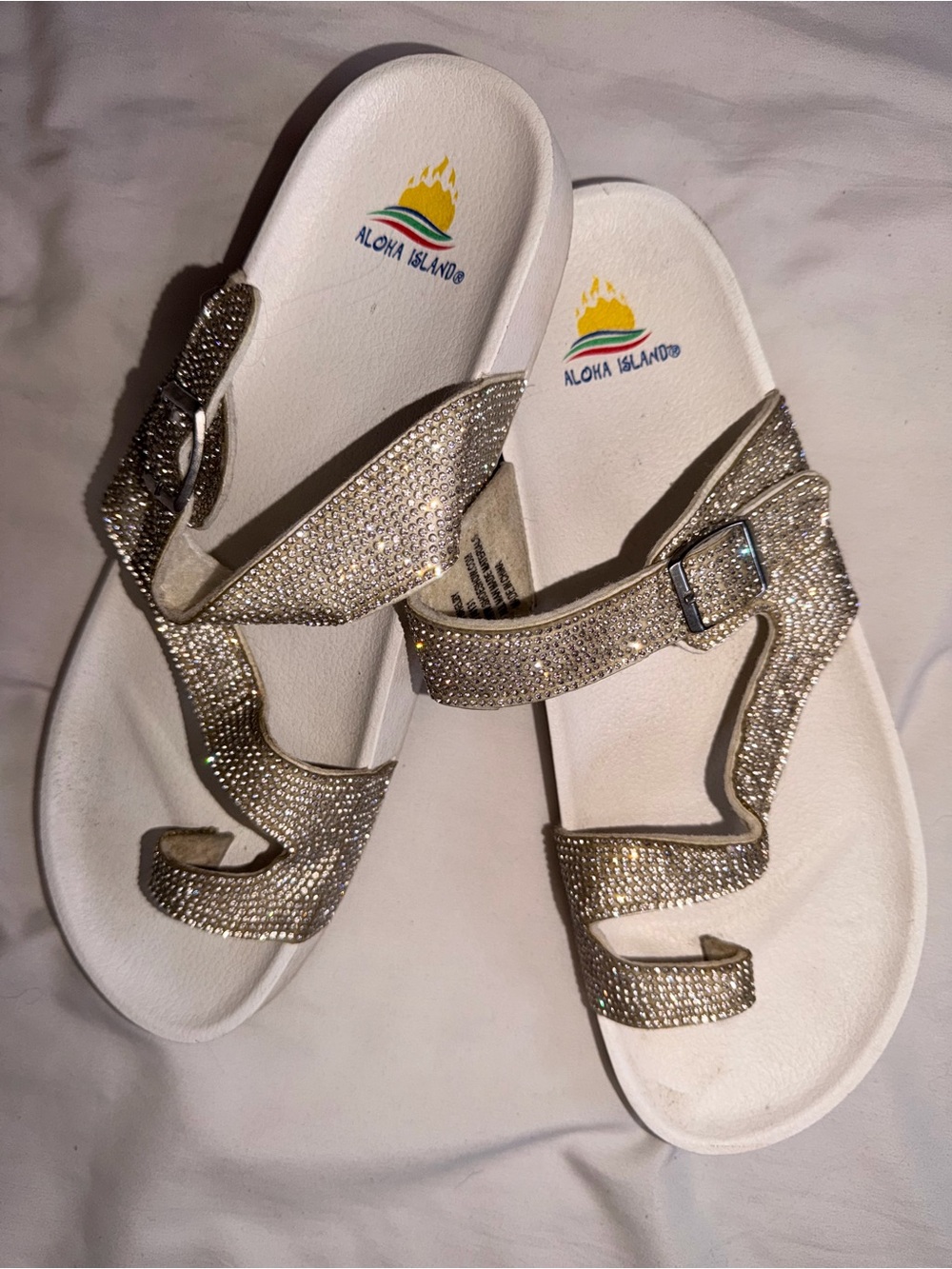 Aloha Island Women's Sparkling Gold Crystal Buckle Sandals